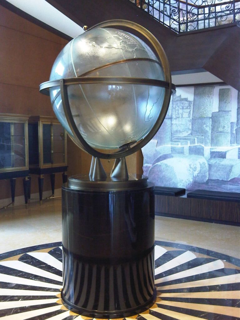 Four Seasons Hotel, Beirut, glass fusing globe