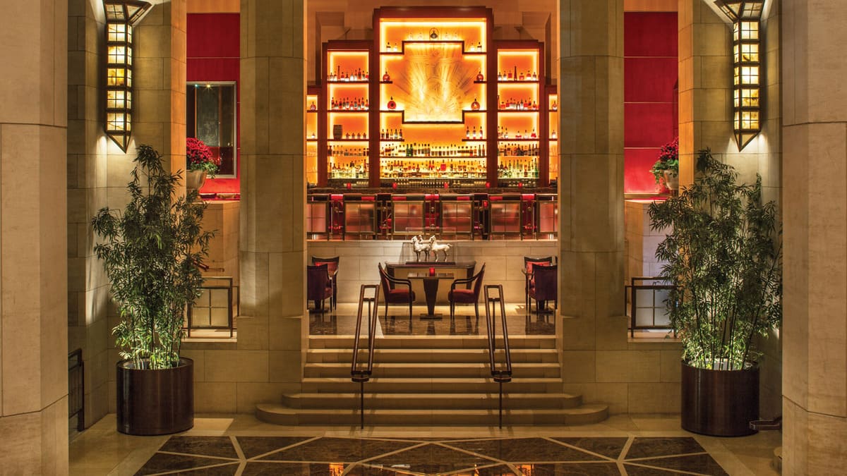 Four Seasons Hotel, New York, back bar sandblasting glass decoration